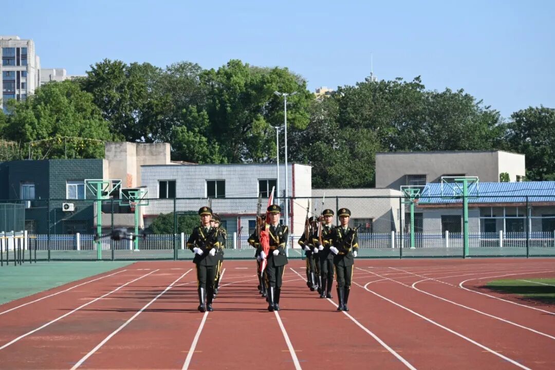 湖南理工职业技术学院2025级新生军训今日启动