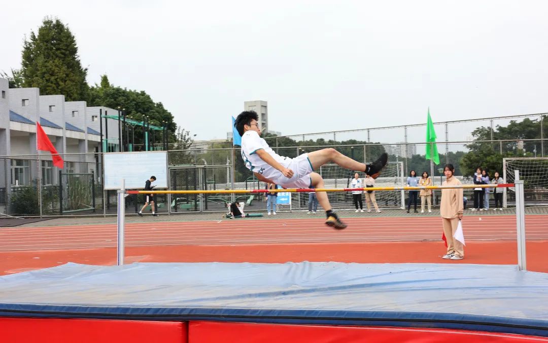 四川大学2021年运动会开幕式举行,多项赛事成绩亮眼