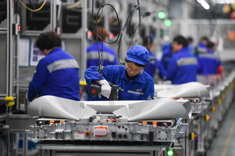 2023年中中国经济新观察:疫情对经济影响下的复苏态势