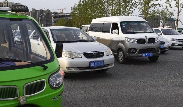 各地车牌限号规则大不同,出行前必看!附特殊车辆与新能源政策