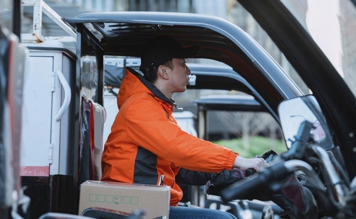 2026年快递新规:不打招呼放驿站最高罚3万,你的选择权回来了